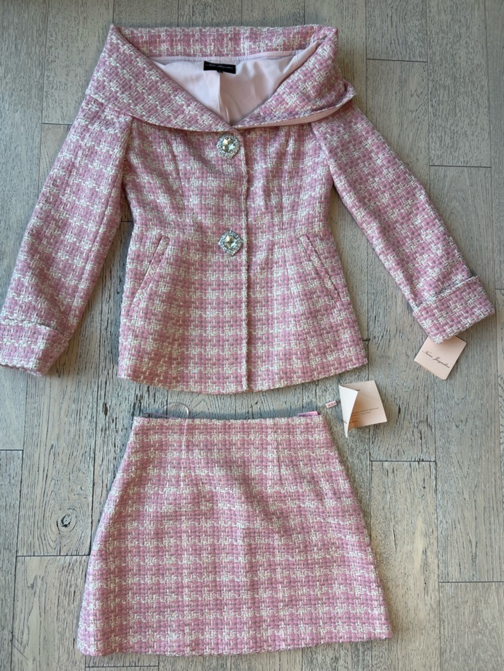 NWT Nana Jacqueline Pink and Cream Tweed Mini Skirt Set